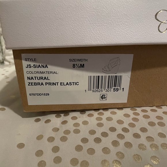 Jessica Simpson wedge heels - Picture 8 of 8